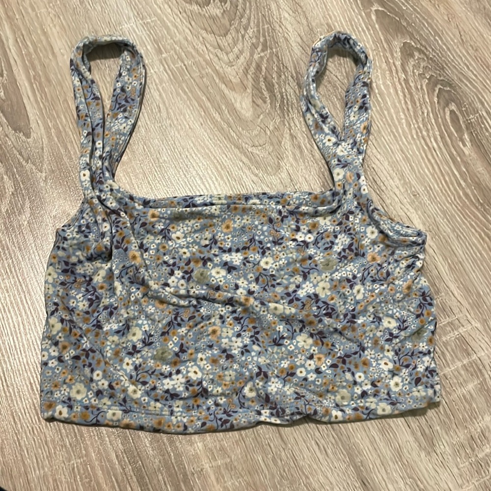 aritzia wilfred floral tank